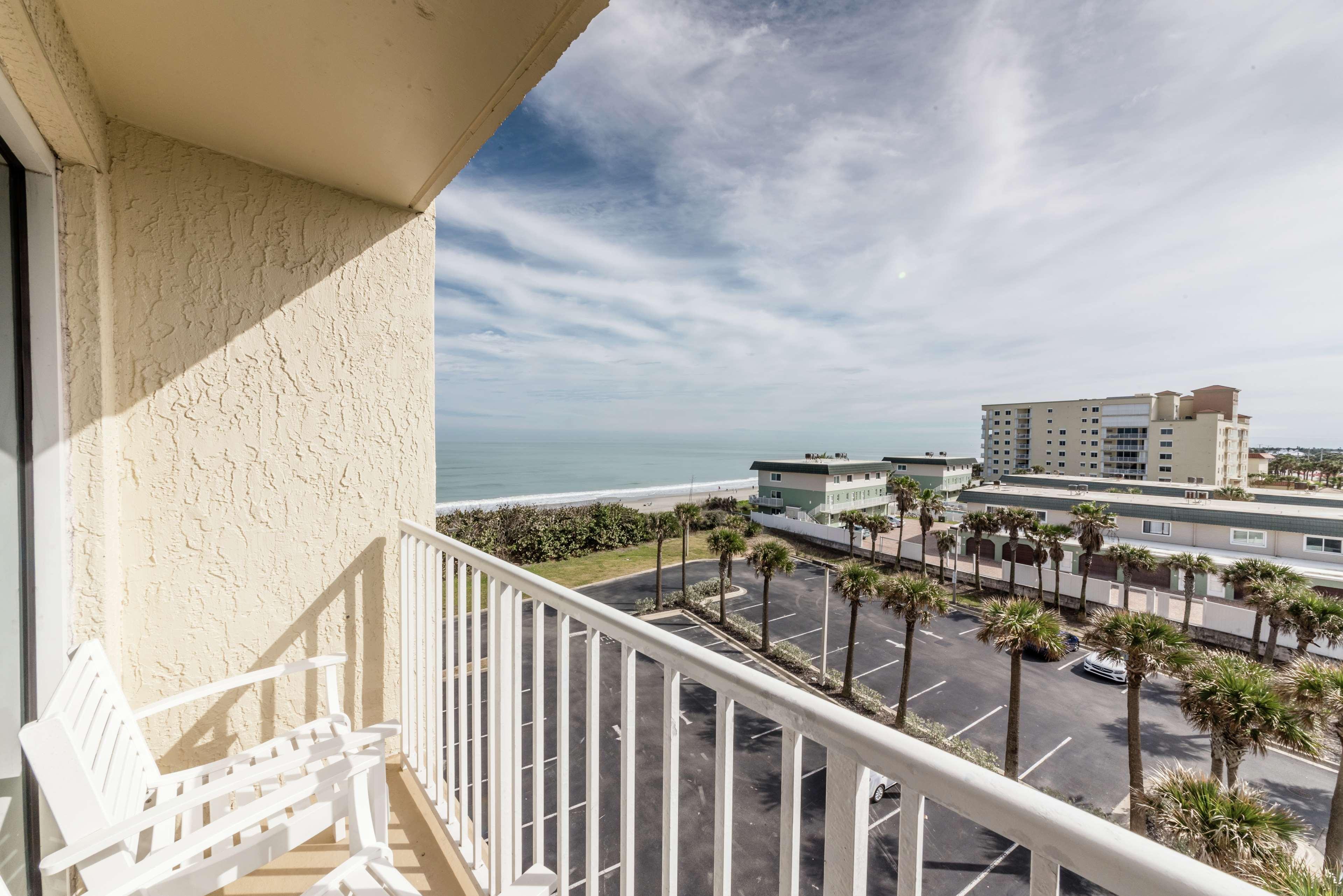 Hilton Melbourne Beach Oceanfront Экстерьер фото