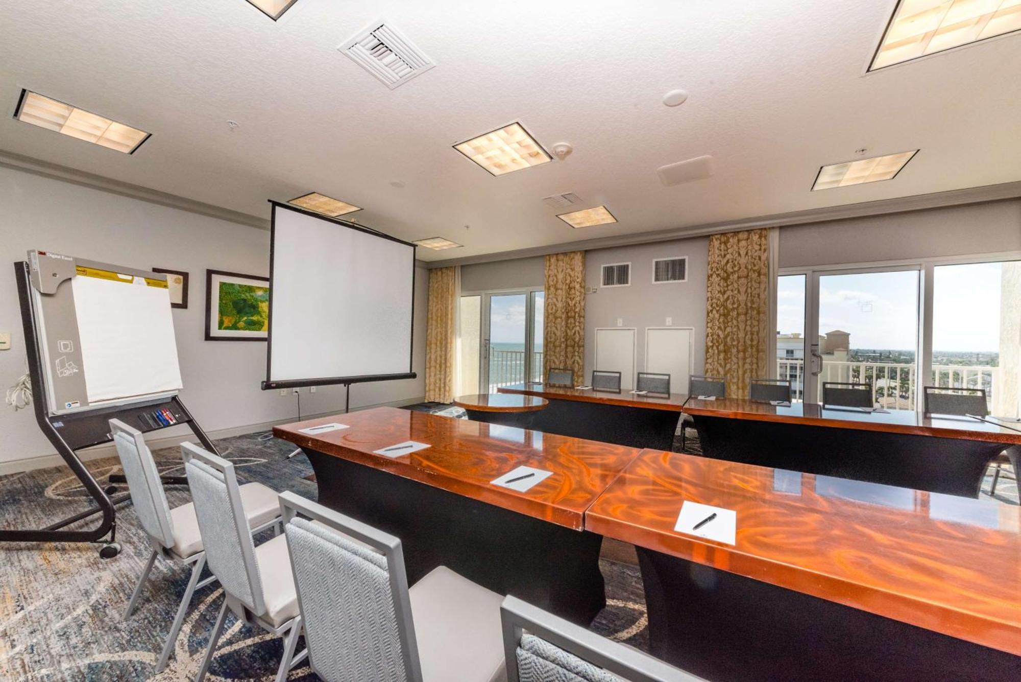 Hilton Melbourne Beach Oceanfront Экстерьер фото