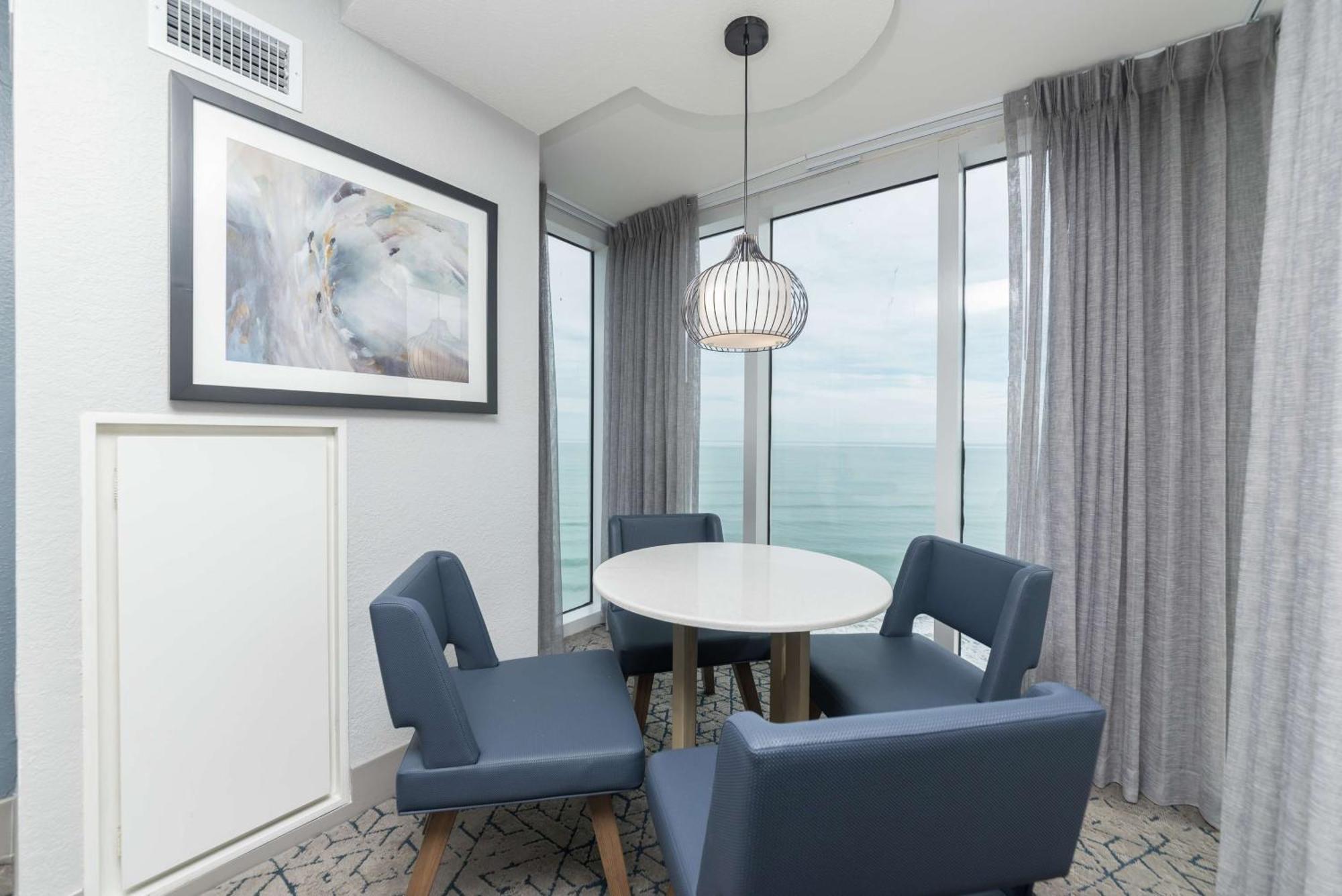 Hilton Melbourne Beach Oceanfront Экстерьер фото