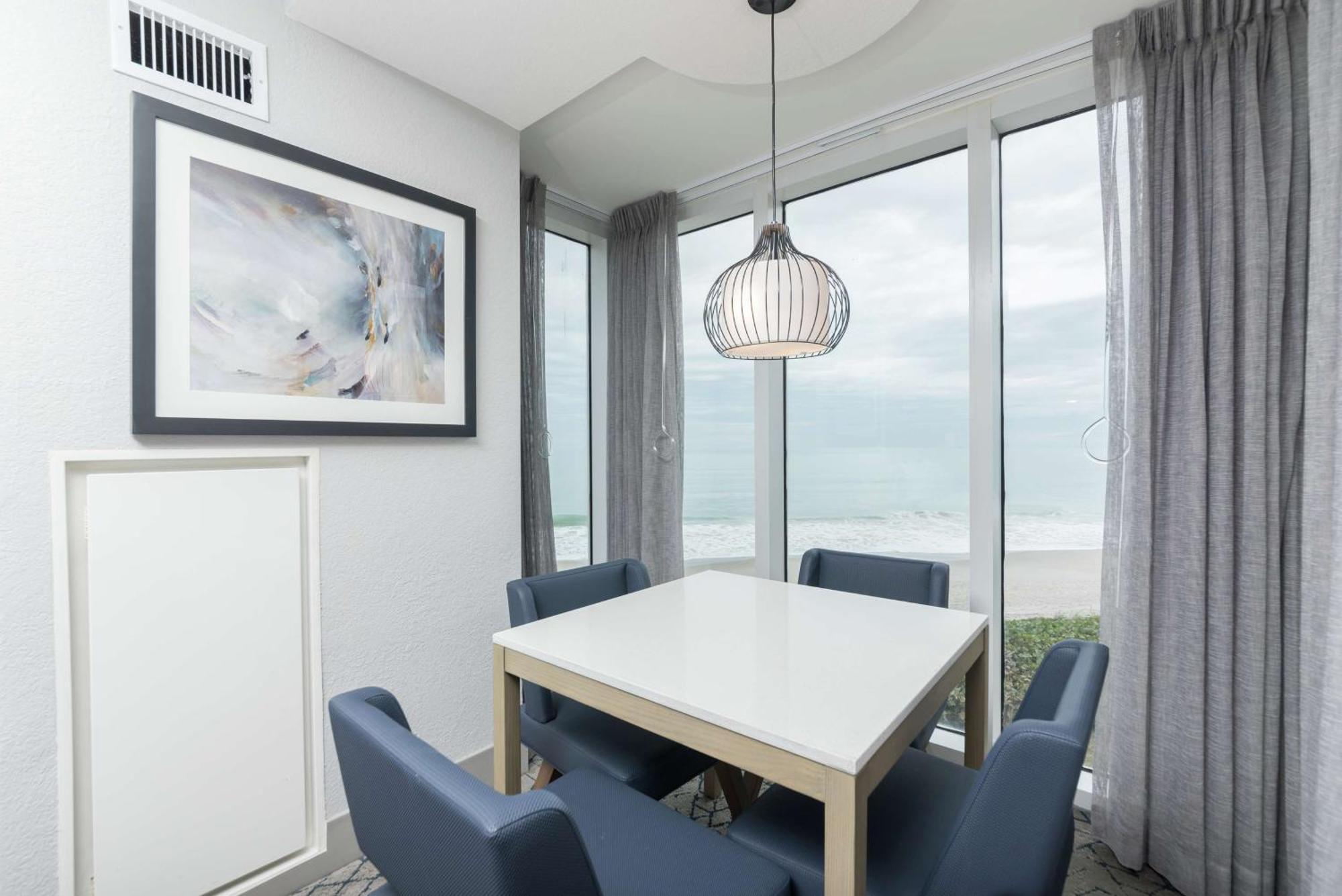 Hilton Melbourne Beach Oceanfront Экстерьер фото