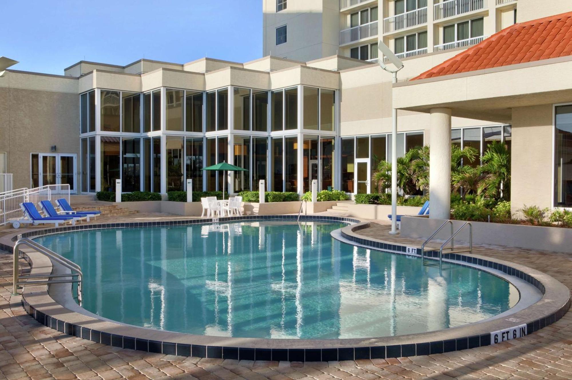 Hilton Melbourne Beach Oceanfront Экстерьер фото